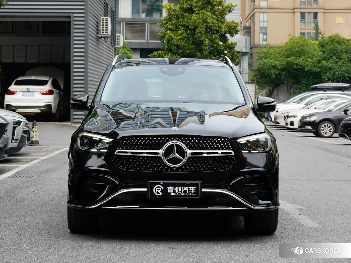 Mercedes-Benz GLE 2023 Черный из Китая, фото 2