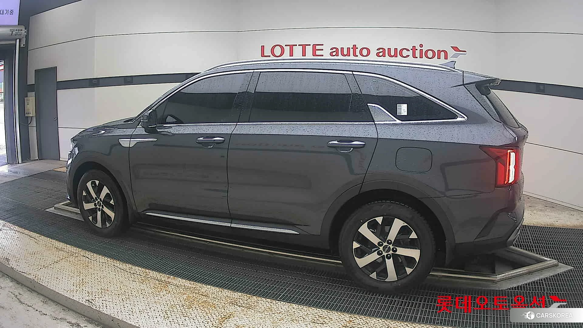 Kia Sorento 2023 Platinium Graphite из Кореи, фото 2