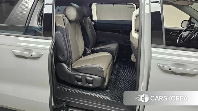 Kia The New Carnival 4th Generation 2024 Серебристо-серый из Кореи, фото 2