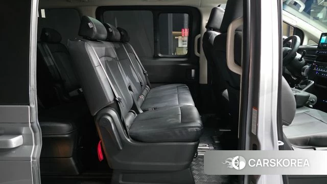 Hyundai The New Staria 2026 Серый из Кореи, фото 2