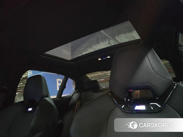 BMW i5 (G60) 2026 Белый из Кореи, фото 2