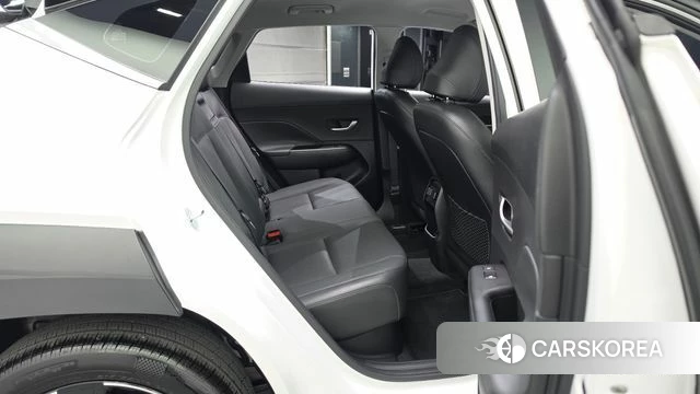 Hyundai Kona Hybrid (SX2) 2023 Белый из Кореи, фото 2