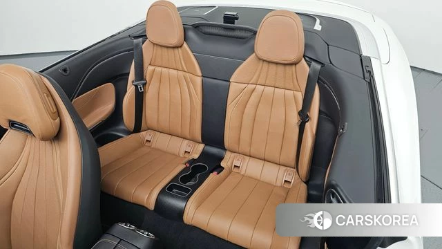 Mercedes-Benz CLE-Class C236 2025 Белый из Кореи, фото 2