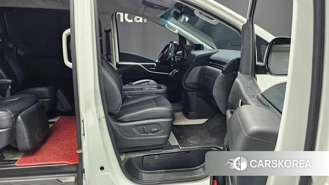 Hyundai Staria 2024 Белый из Кореи, фото 2