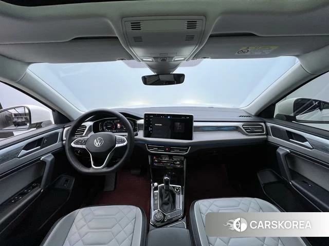 Volkswagen Tayron 2024 Белый из Китая, фото 2