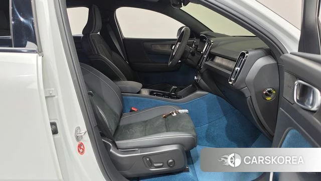 Volvo C40 Richards 2022 Белый из Кореи, фото 2