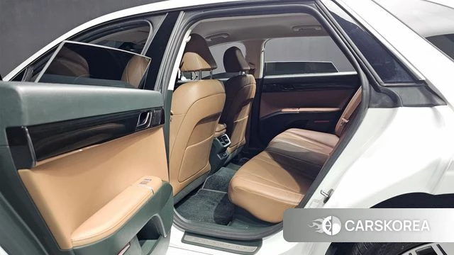Hyundai Grandeur Hybrid (GN7) 2023 Белый из Кореи, фото 2