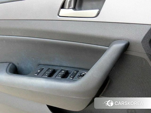Hyundai Sonata New Rise 2018 Серебристо-серый из Кореи, фото 2