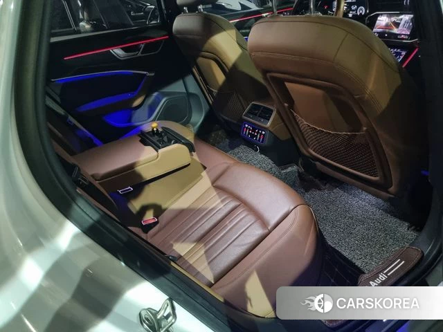 Audi A6 (C8) 2020 Белый из Кореи, фото 2