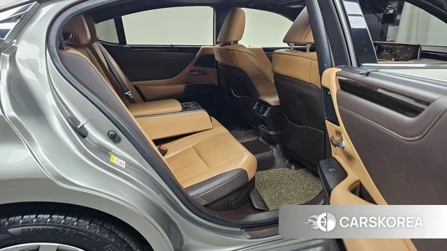 Lexus ES300h 7th generation 2019 Серебристо-серый из Кореи, фото 2