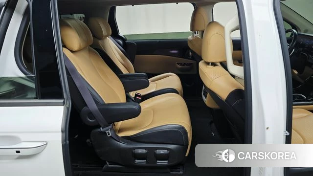 Kia Carnival 4th generation 2021 Белый из Кореи, фото 2