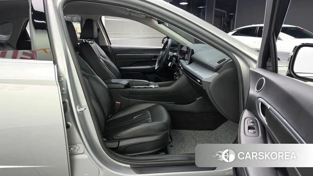 Hyundai Sonata D Edge (DN8) 2024 Серебристо-серый из Кореи, фото 2