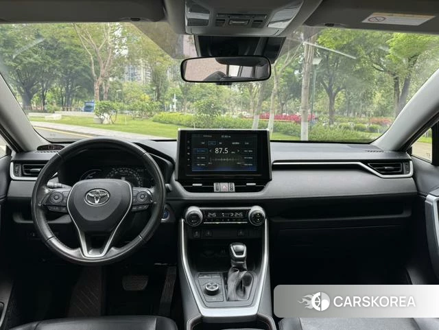 Toyota RAV4 2021 Белый из Китая, фото 2