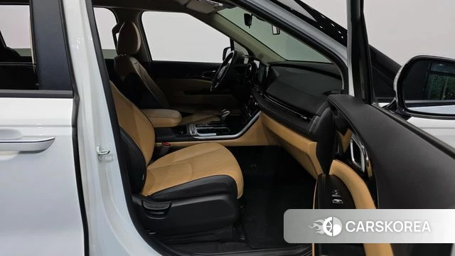Kia Carnival 4th generation 2023 Белый из Кореи, фото 2