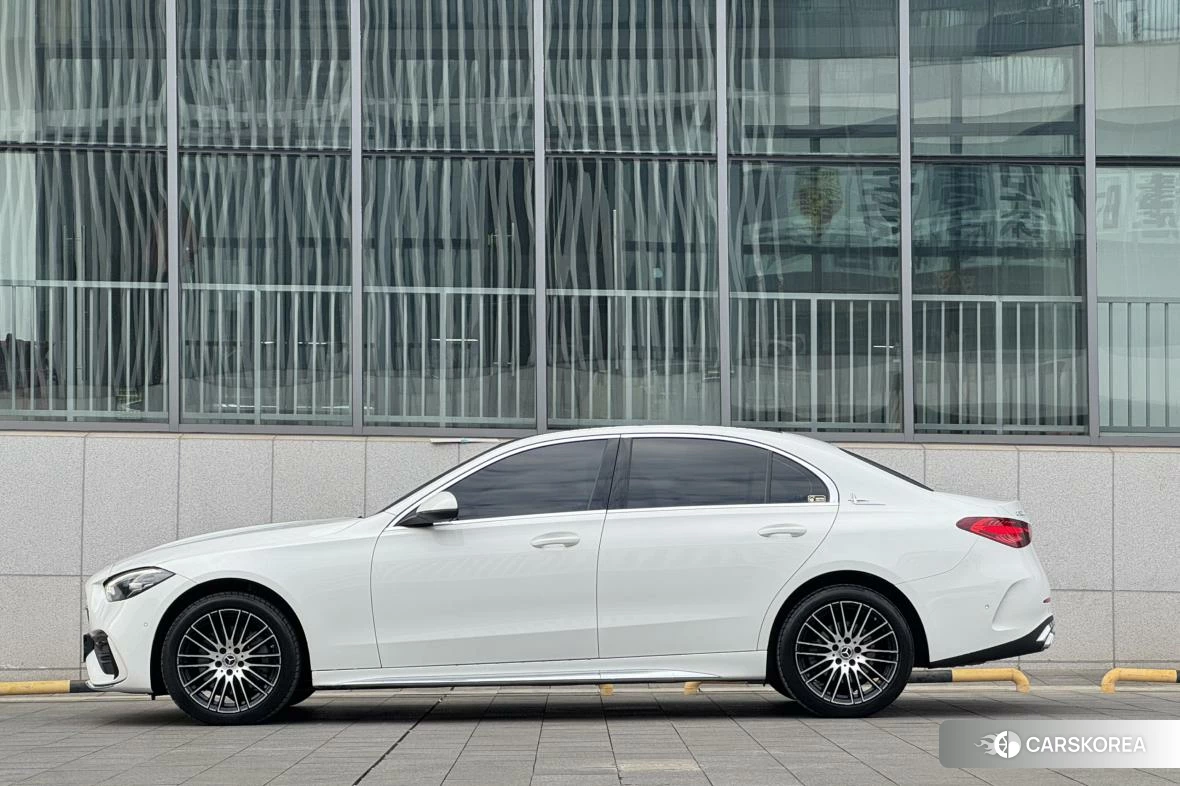 Mercedes-Benz C-class 2024 Белый из Китая, фото 2