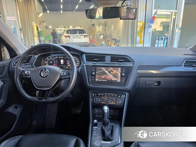 Volkswagen Tiguan second Generation 2018 Серый из Кореи, фото 2
