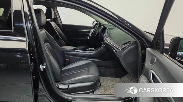 Hyundai Sonata (DN8) 2021 Черный из Кореи, фото 2