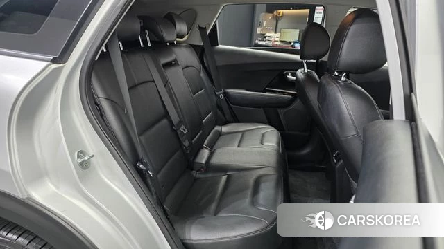 Kia Niro 2018 Серебряный из Кореи, фото 2