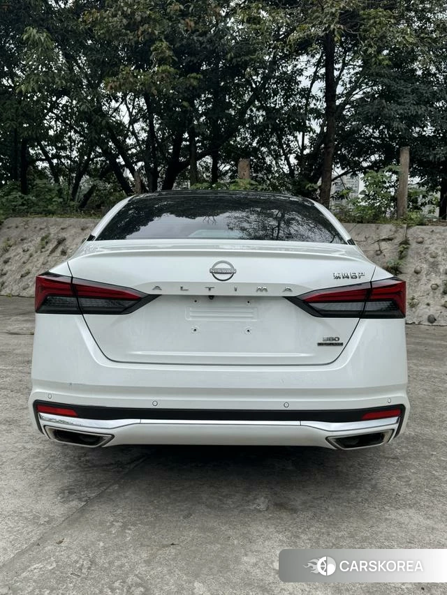 Nissan Altima 2023 Белый из Китая, фото 2