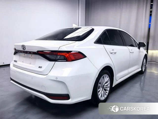 Toyota Allion 2023 Белый из Китая, фото 2