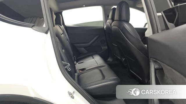 Tesla Model Y 2021 Белый из Кореи, фото 2