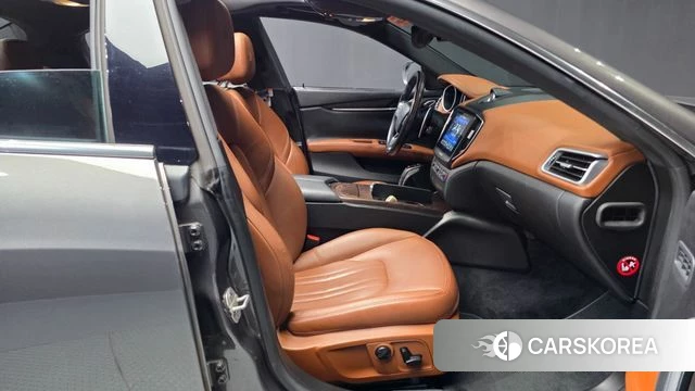 Maserati Ghibli 2019 Серый из Кореи, фото 2