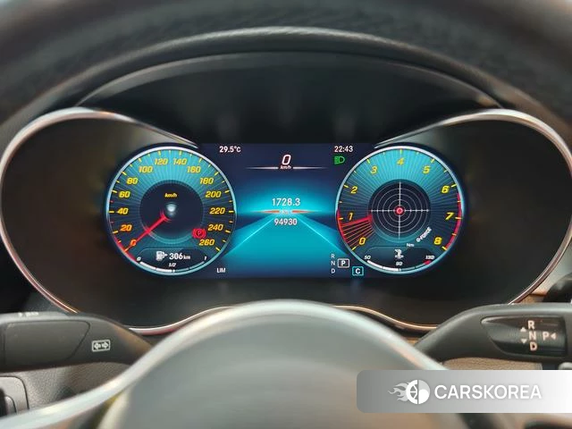 Mercedes-Benz GLC 2021 Белый из Китая, фото 2