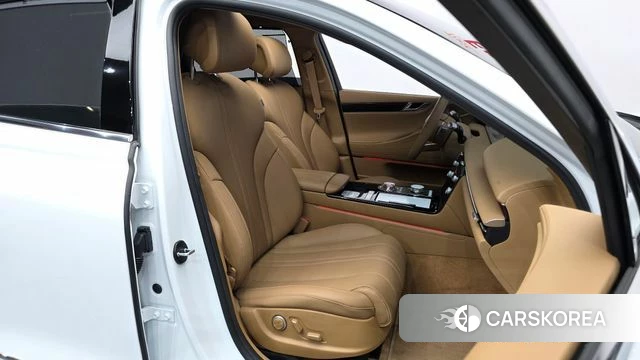 Genesis G80 (RG3) 2025 Белый из Кореи, фото 2