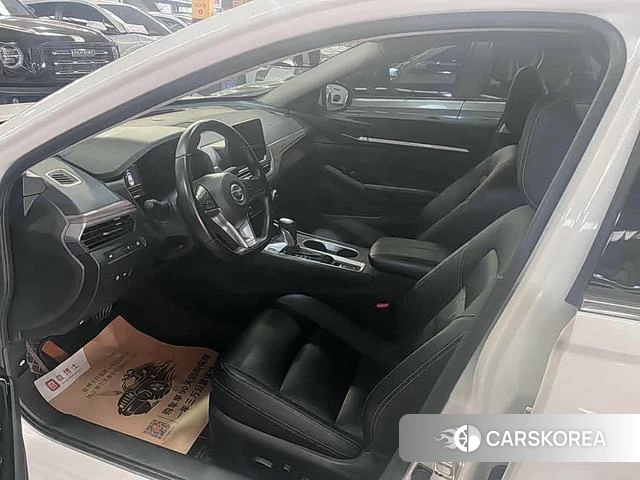 Nissan Altima 2022 Белый из Китая, фото 2