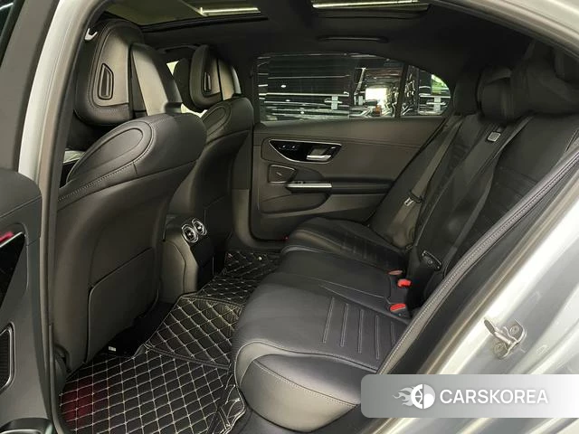 Mercedes-Benz C-class 2023 Серебристо-серый из Китая, фото 2