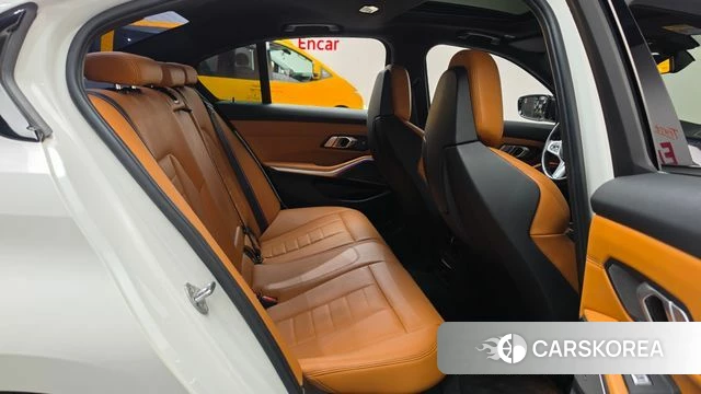 BMW 3 Series (G20) 2022 Белый из Кореи, фото 2