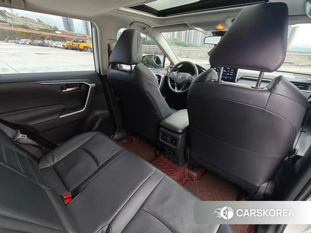 Toyota Wildlander 2021 Белый из Китая, фото 2