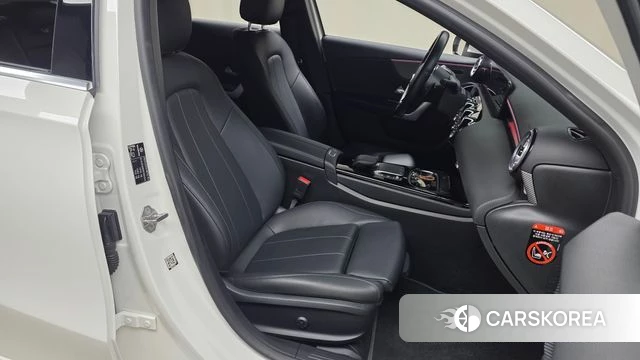 Mercedes-Benz A-Class W177 2022 Белый из Кореи, фото 2