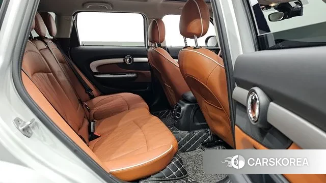 Mini Cooper Clubman 2021 Серебряный из Кореи, фото 2