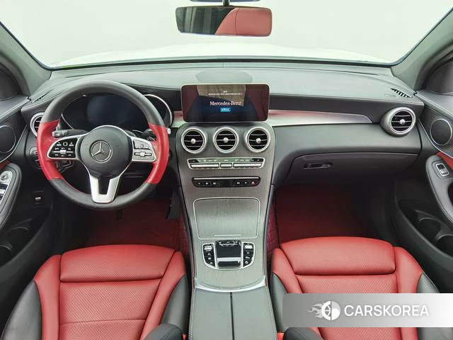 Mercedes-Benz GLC 2021 Белый из Китая, фото 2