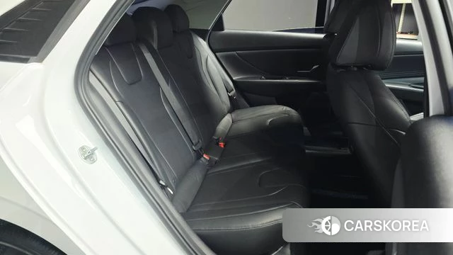 Hyundai Avante (CN7) 2023 Белый из Кореи, фото 2