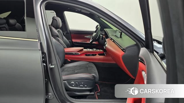 Genesis GV70 2022 Серый из Кореи, фото 2