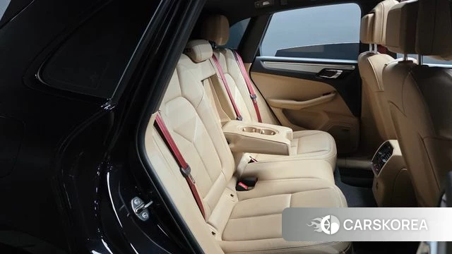 Porsche Macan 2023 Черный из Кореи, фото 2