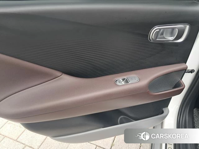 Hyundai Ionic 6 2023 Белый из Кореи, фото 2