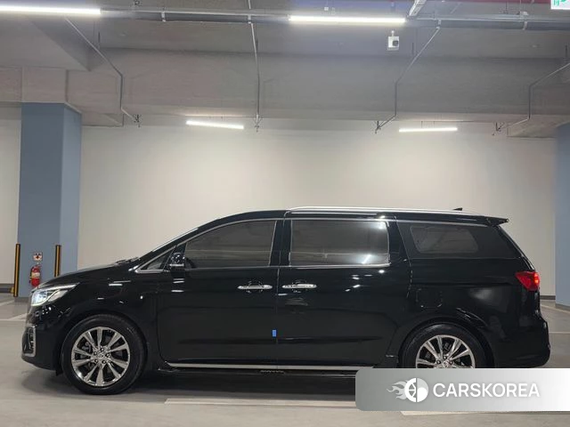 Kia The New Carnival 2019 Черный из Кореи, фото 2