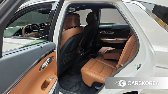 Genesis GV70 2022 Белый из Кореи, фото 2