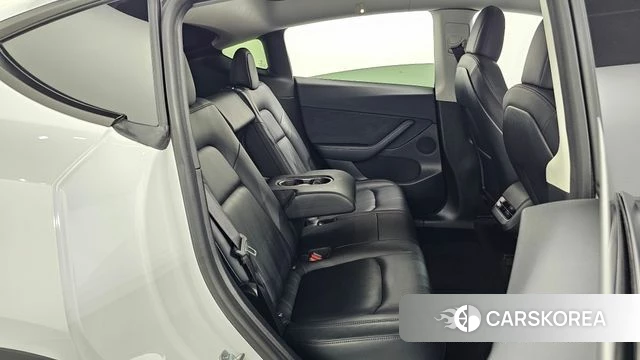 Tesla Model Y 2021 Белый из Кореи, фото 2