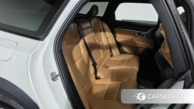 Volvo V90 Cross-Country 2021 Белый из Кореи, фото 2