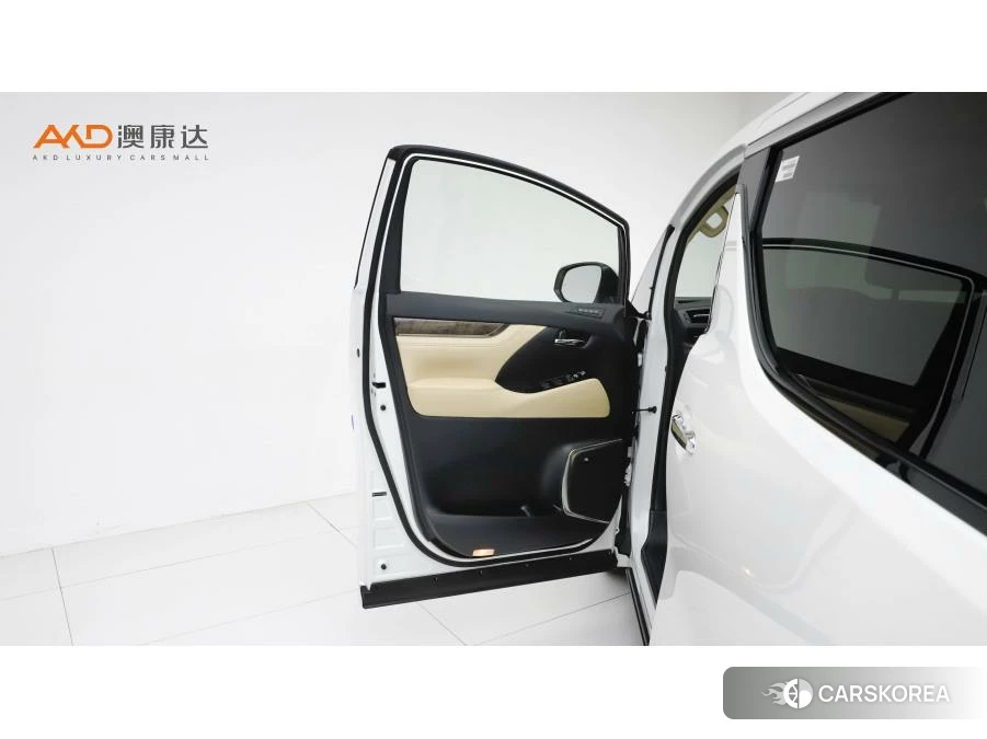 Toyota Alphard 2021 Белый из Китая, фото 2