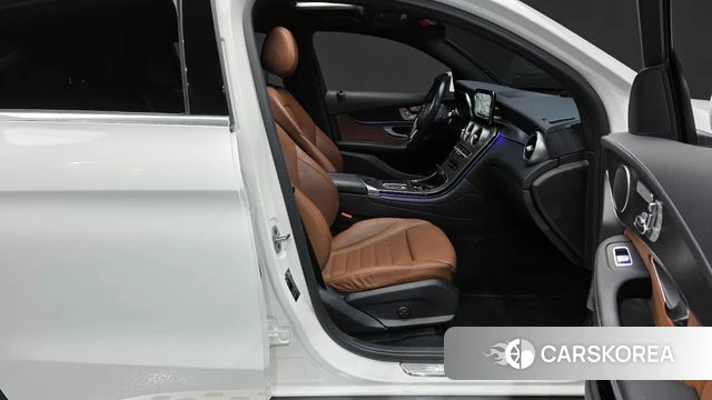 Mercedes-Benz GLC-Class X253 2021 Белый из Кореи, фото 2