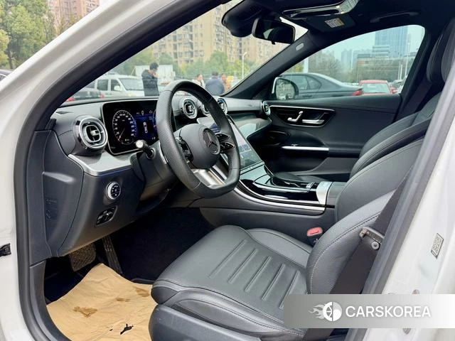 Mercedes-Benz C-class 2024 Белый из Китая, фото 2