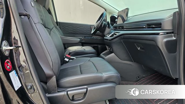 Honda Elysion 2023 Черный из Китая, фото 2