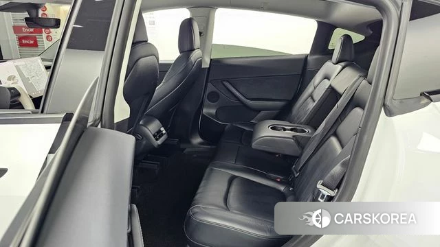 Tesla Model Y 2021 Белый из Кореи, фото 2