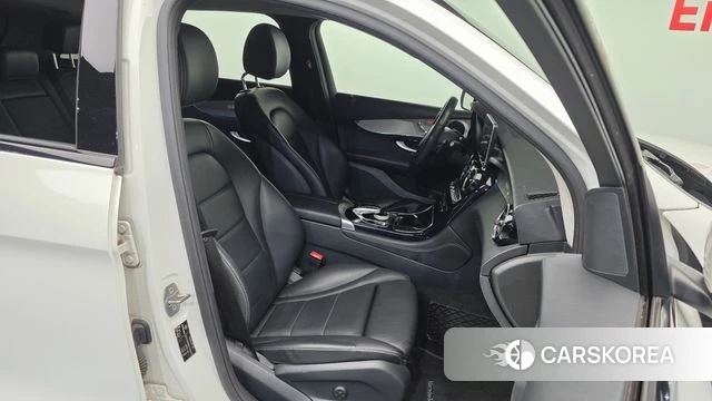 Mercedes-Benz GLC-Class X253 2018 Белый из Кореи, фото 2