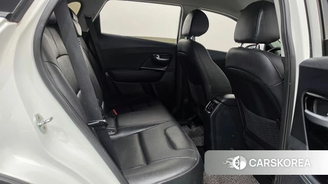 Kia Niro 2019 Белый из Кореи, фото 2